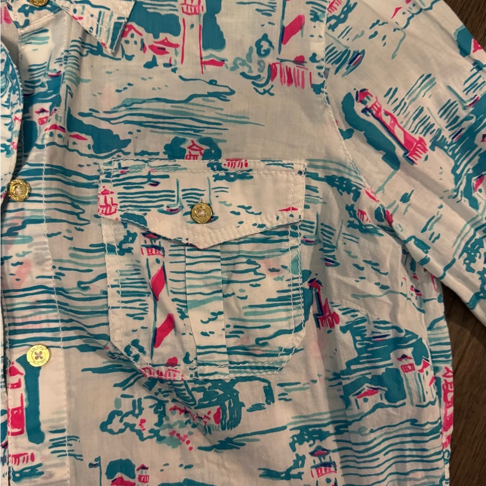 Lilly Pulitzer Cruiser Watch Out Pink Lighthouse Blouse Button Up Beach Fun - Picture 3 of 4